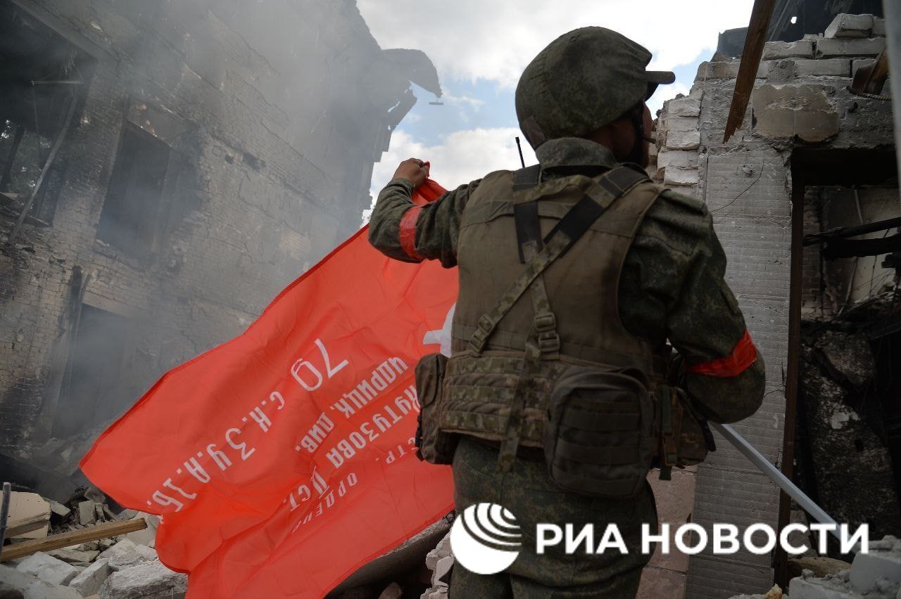 Точно в цель на 50 км: 152-мм «Гиацинт» на колесной базе...