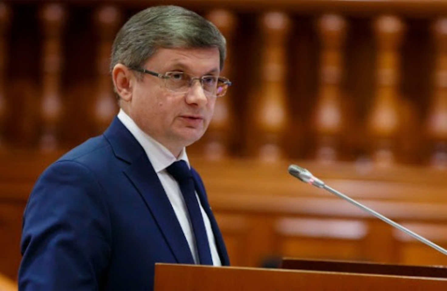 Гросу связал попытку отстранить Санду с интересами России