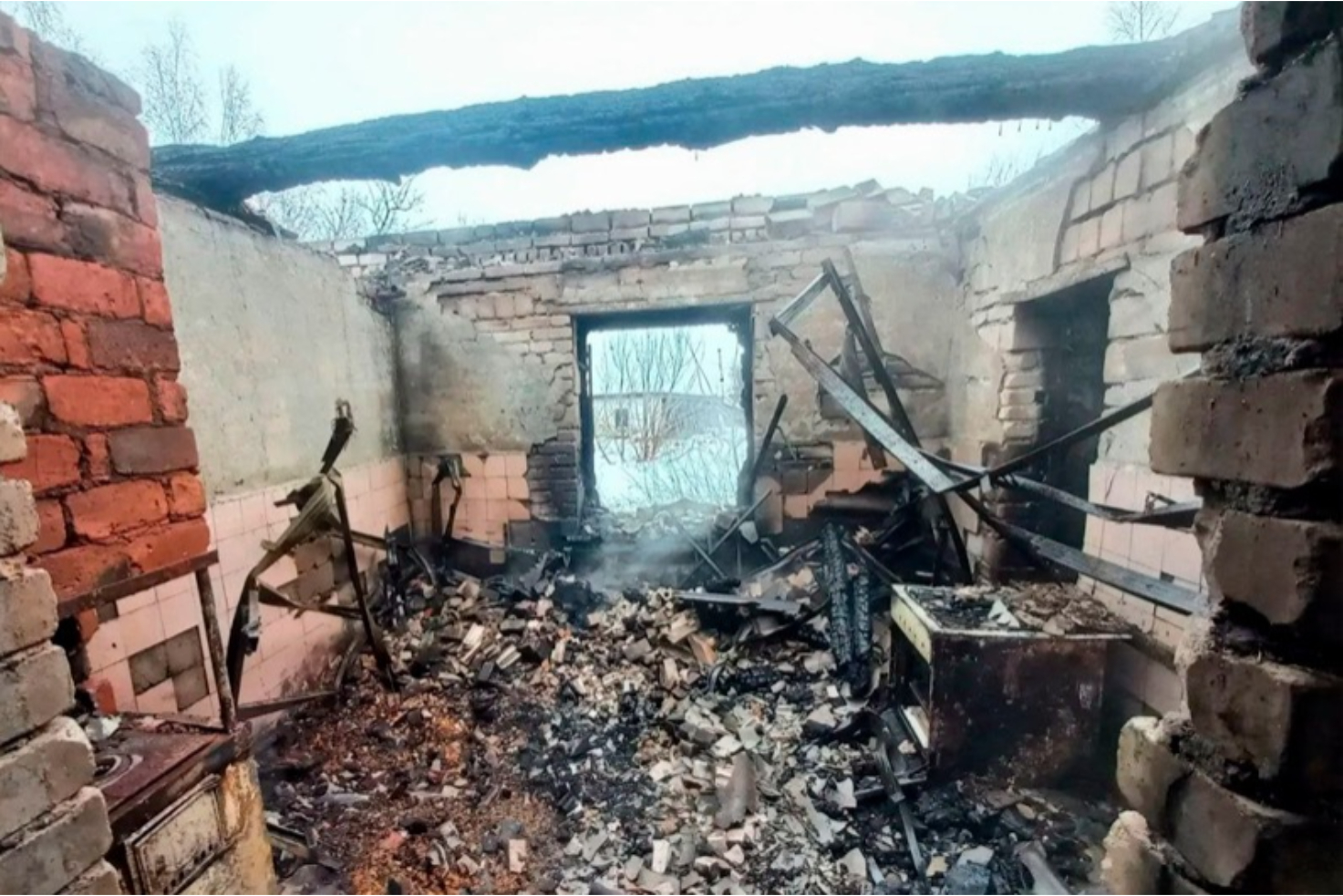 Во Владимировке при пожаре в жилом доме погиб пожилой мужчина
