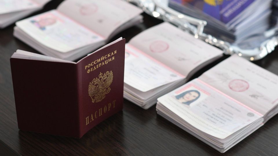 Сбор за российское гражданство для приднестровцев могут снизить до $65