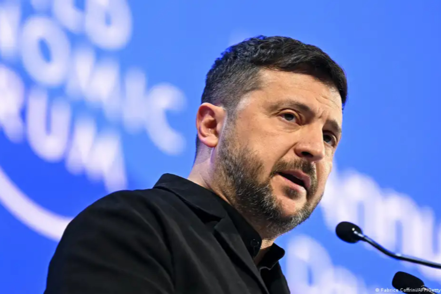 Зеленский заявил о трёхсторонних переговорах Украины, США и России